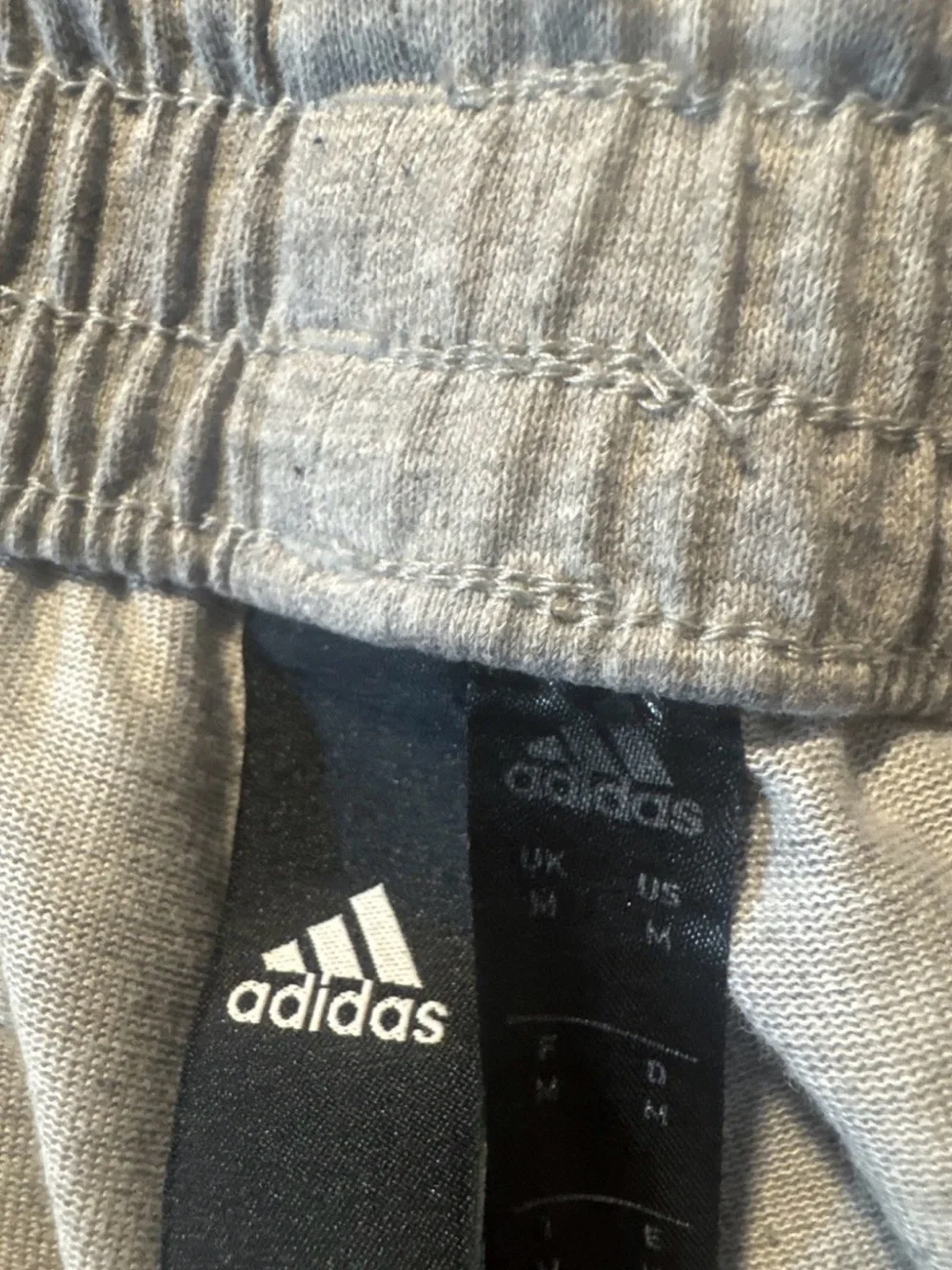 adidas Men's Gray Fleece Jogger Pants 3-Stripes Logo Elastic Waist Pockets M